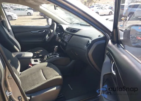 2018 Nissan Rogue S z USA, uszkodzony, nr VIN KNMAT2MT5JP555305